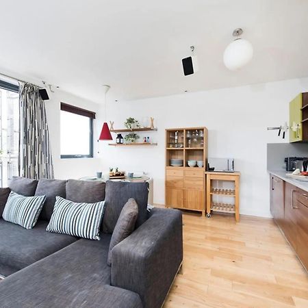 Modern 2 Bed Apartment W Balcony In London Ngoại thất bức ảnh