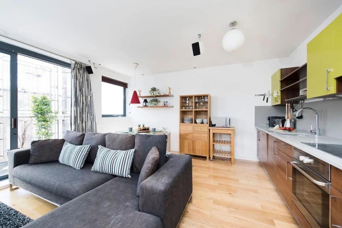 Modern 2 Bed Apartment W Balcony In London Ngoại thất bức ảnh